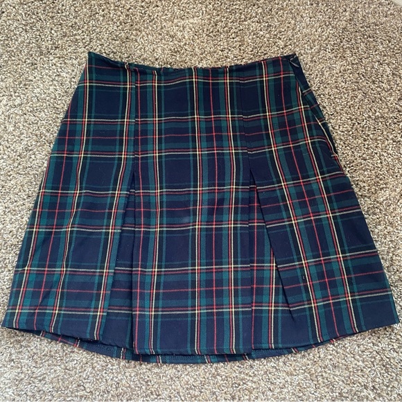 Brandy Melville Plaid Mini Skirt - Picture 1 of 3